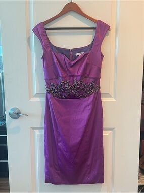 Mandalay Cocktail Dress Women's 8
Oleander Beaded Sleeveless Embellished NWT